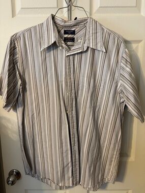 Dockers Short-Sleeve Vertical Stripe Dress Shirt in Gray and White